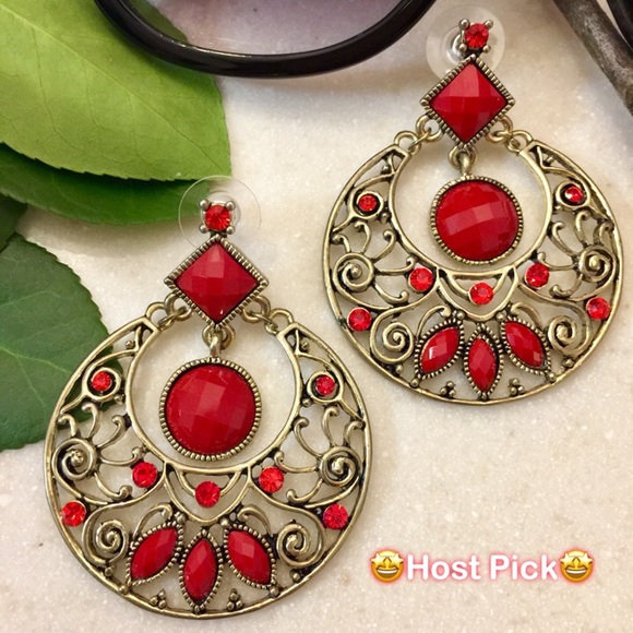 Jewelry - 🤩HP🤩 Red Statement Earrings